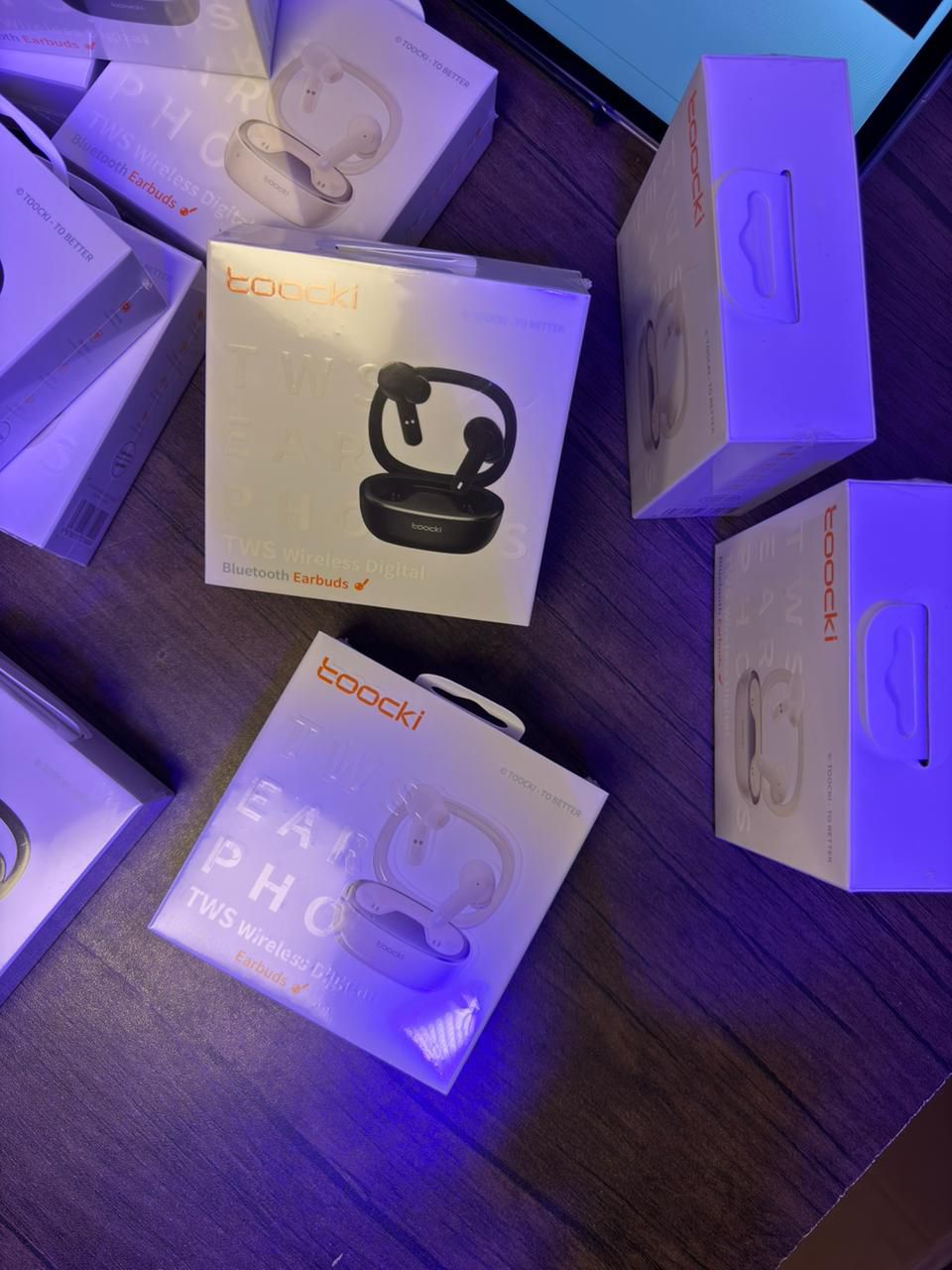 Toocki H06A – TWS Wireless Digital Bluetooth Earbuds  40mAh Earbuds • 400mAh Case • Bluetooth 5.3 • Low Latency • IPX4 Waterproof