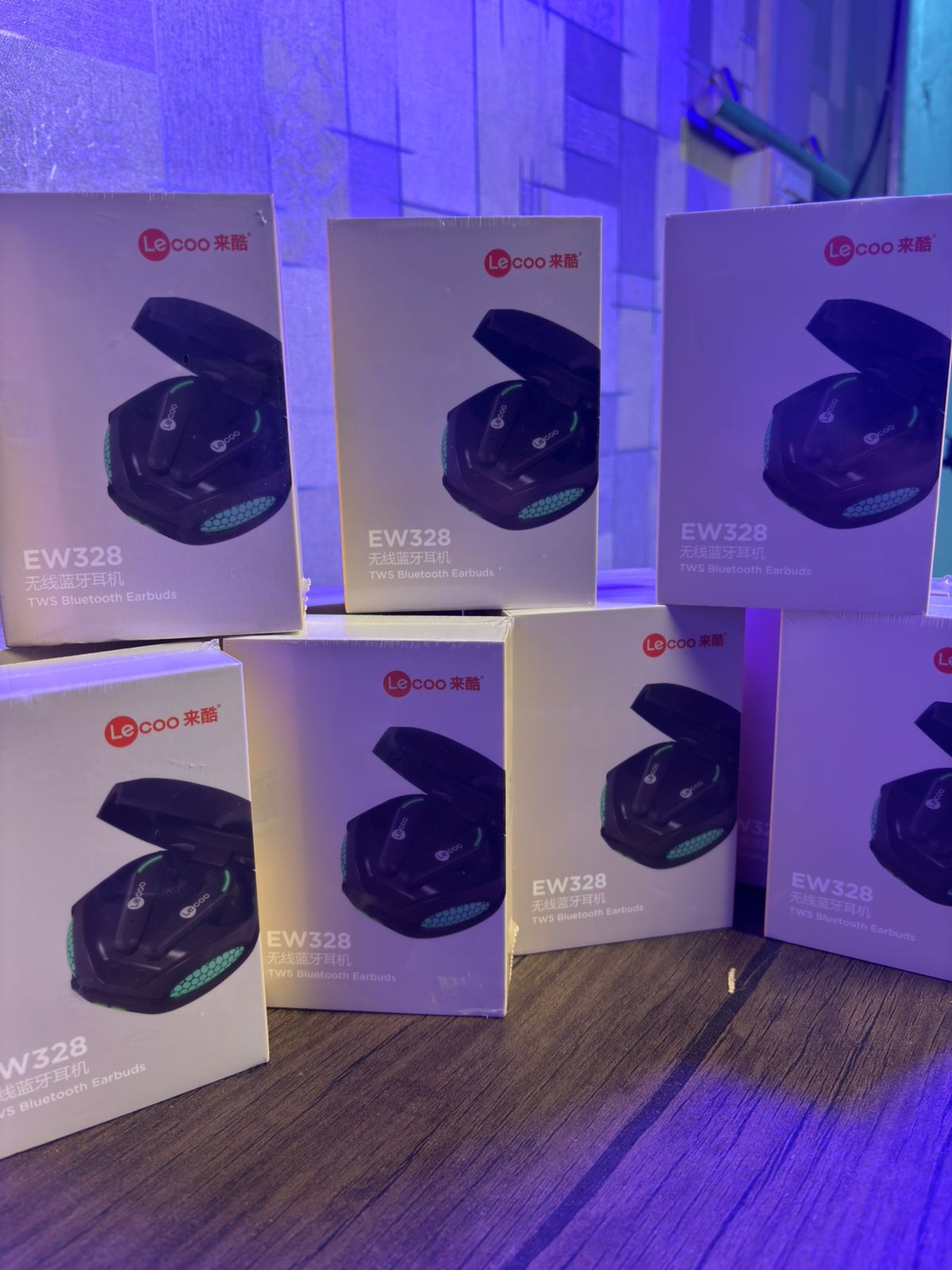 Lecoo EW328 – TWS Bluetooth Gaming Earbuds (Green LED) Bluetooth 5.3 • Gaming LED Design • 4h Playtime • 300mAh Case • Low-Latency Audio